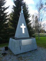 Tornion taistelun muistomerkki, jonka paljastustilaisuudessa
puheen piti eversti Sampo Ahto.